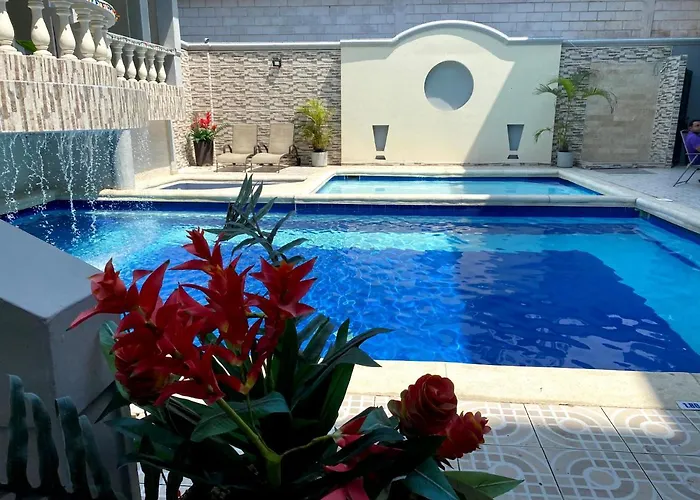 Hotel Puerta de Oro